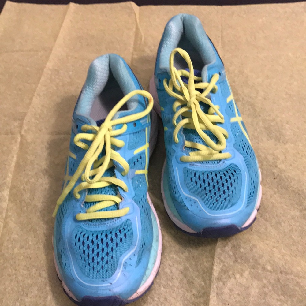 ASIC Sneakers